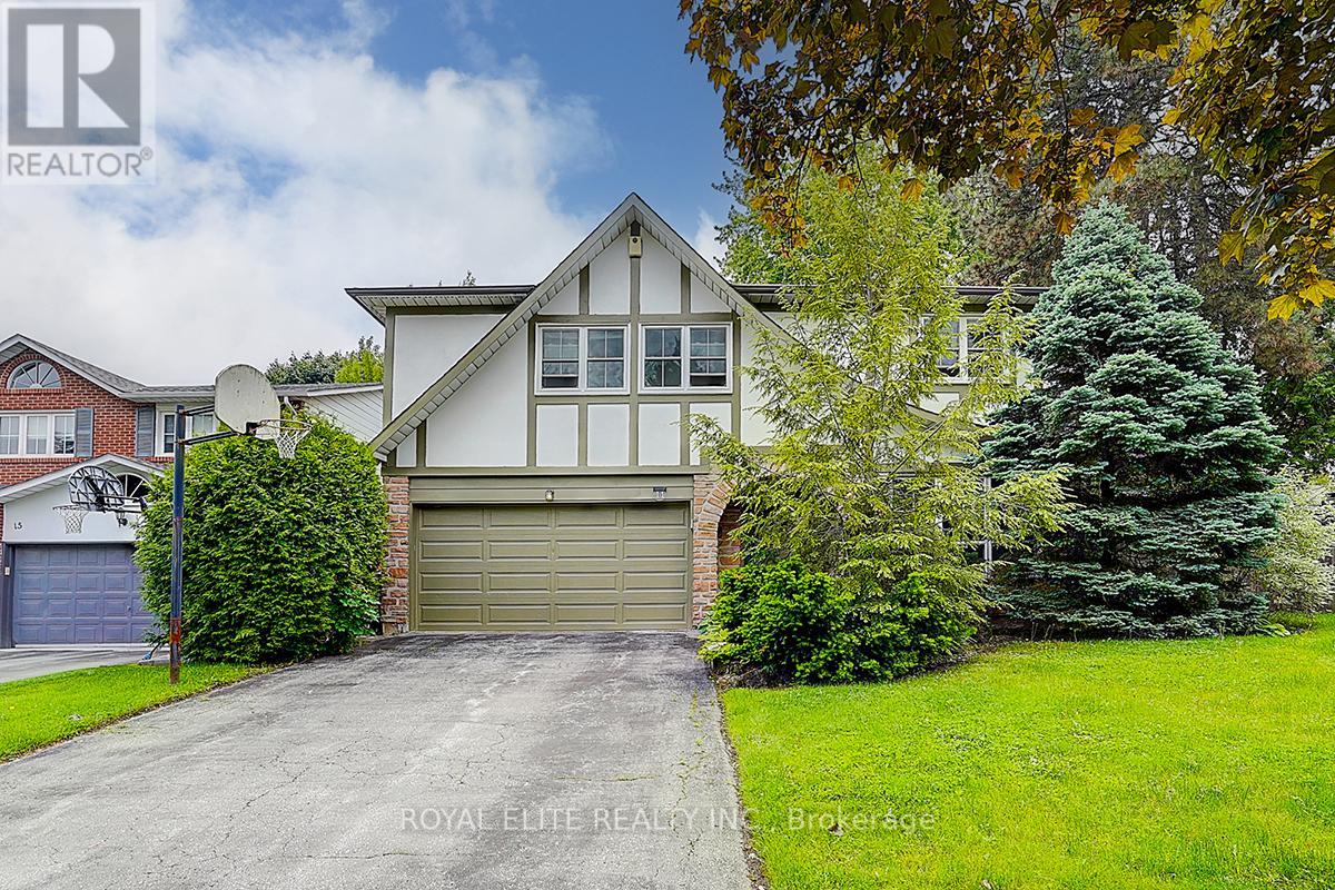 Photo 43 of 11 Abbeywood Trail, Toronto ON