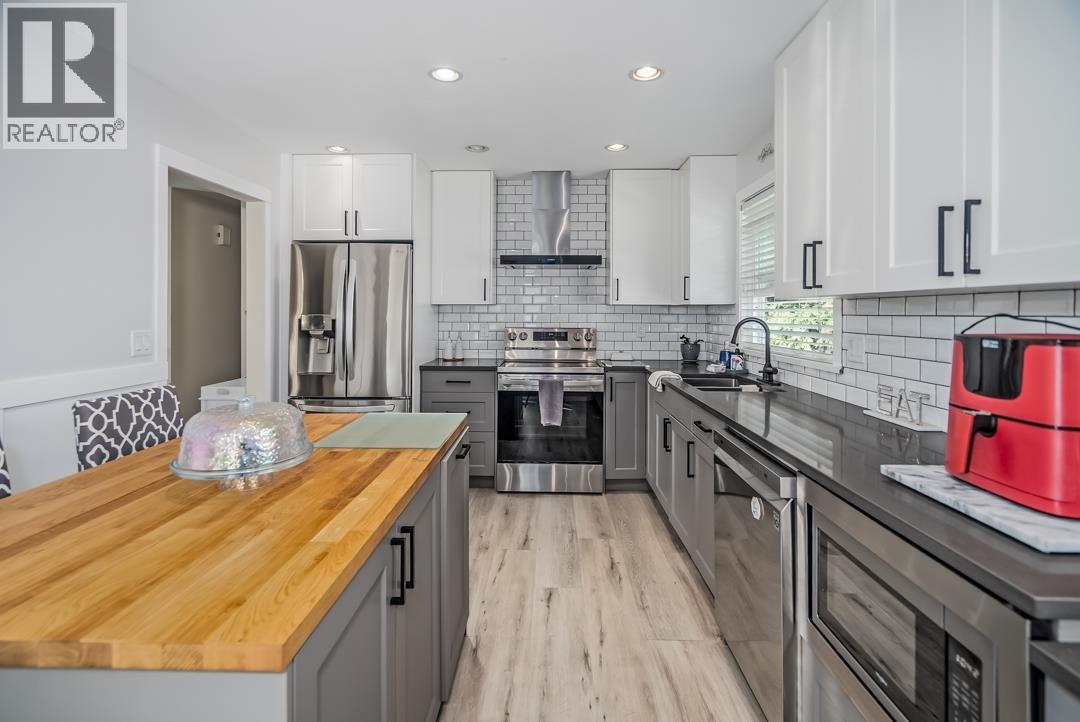 Photo 4 of 18859 123 A Avenue, Pitt Meadows BC