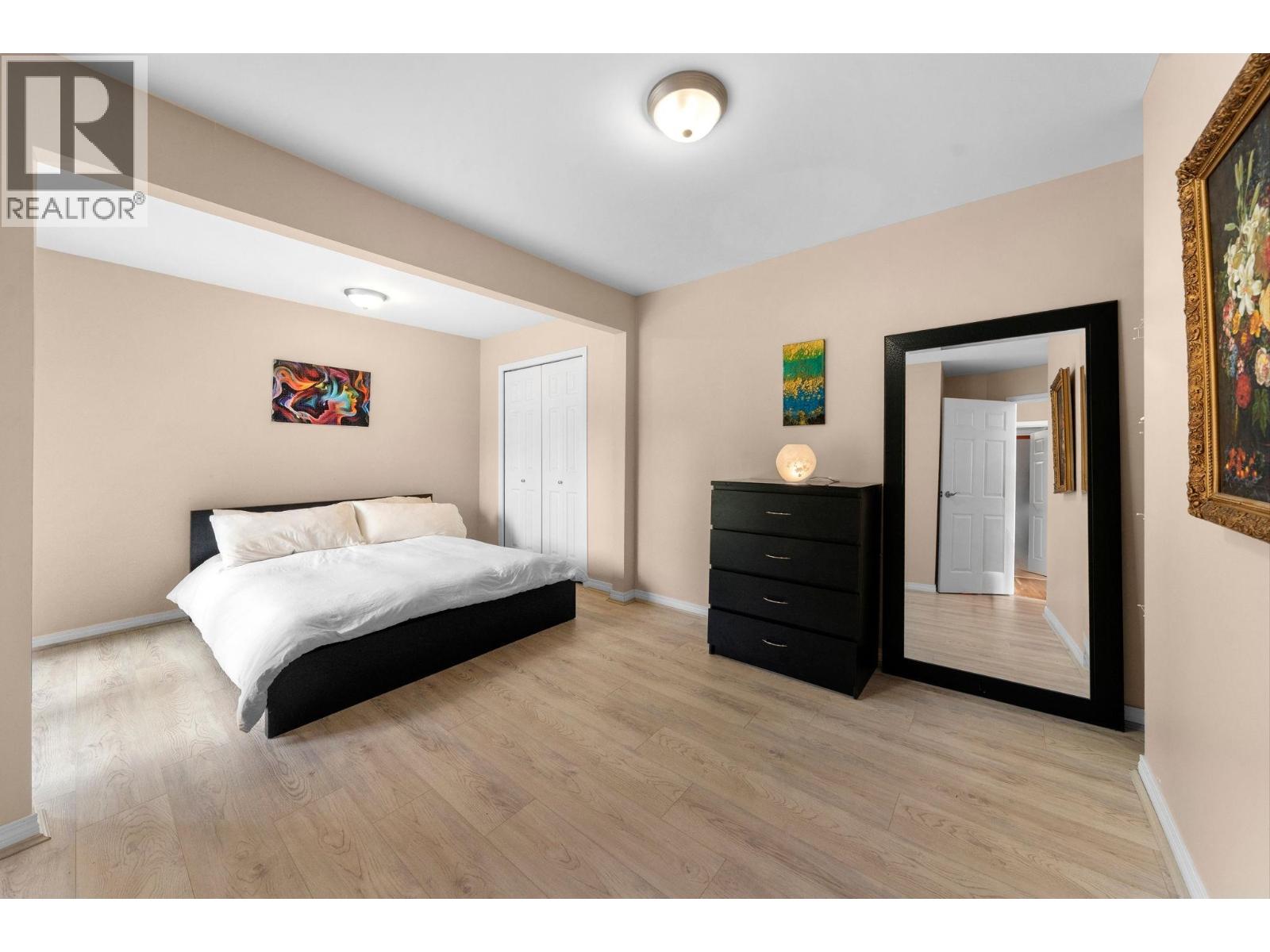 Photo 10 of 1025 Beaufort Road, North Vancouver BC