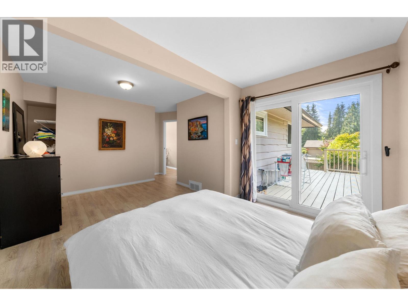 Photo 12 of 1025 Beaufort Road, North Vancouver BC