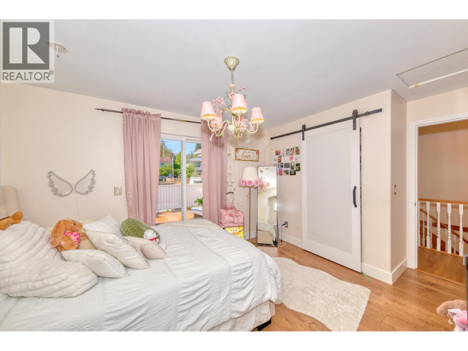 826 E 13TH STREET, North Vancouver