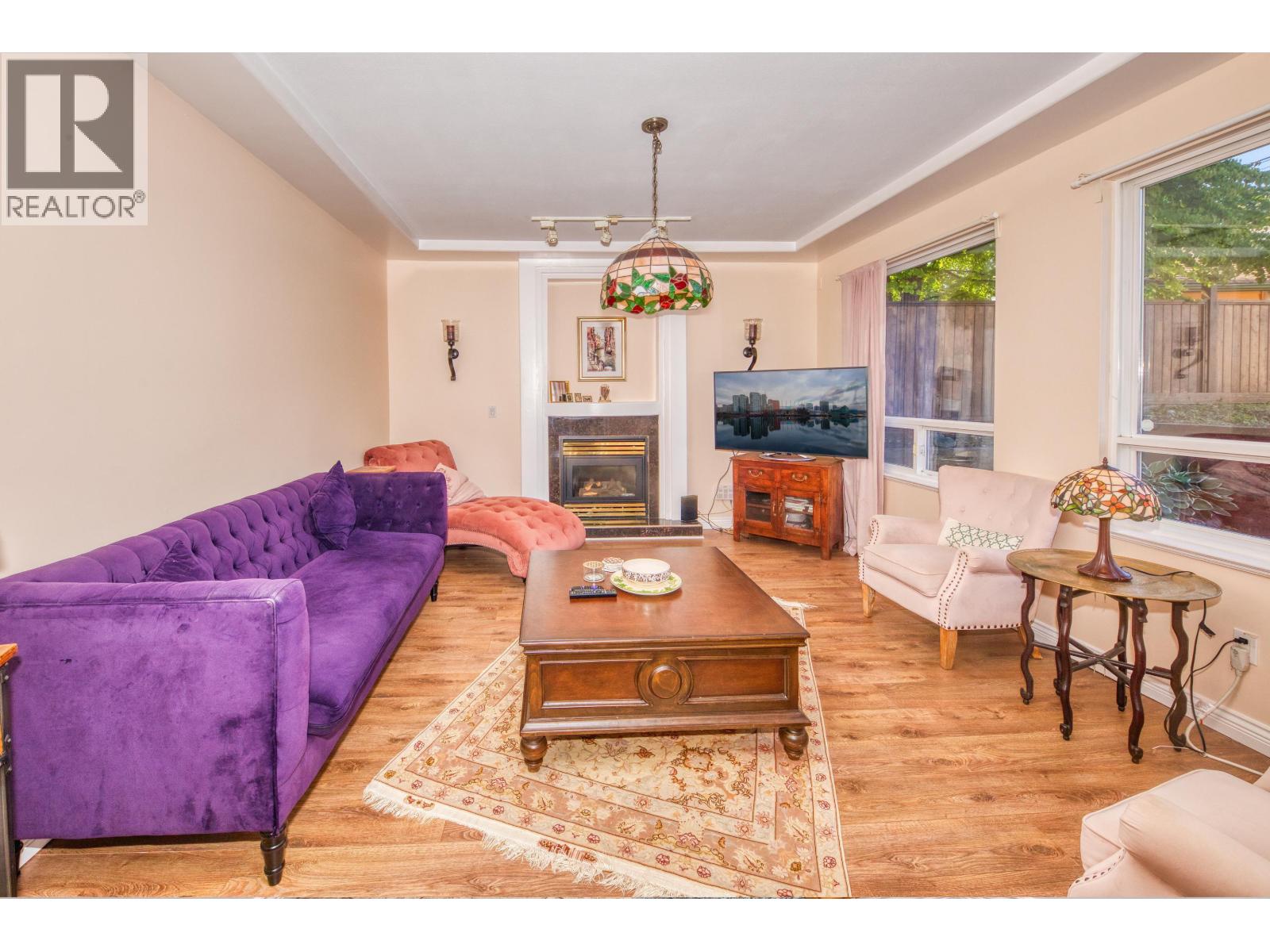 826 E 13TH STREET, North Vancouver