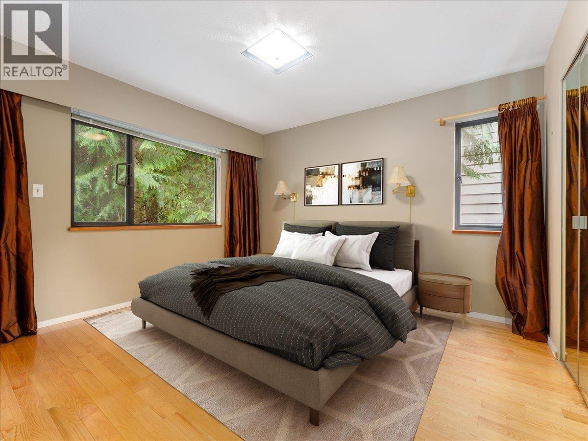 Photo 14 of 277 E Braemar Road, North Vancouver BC
