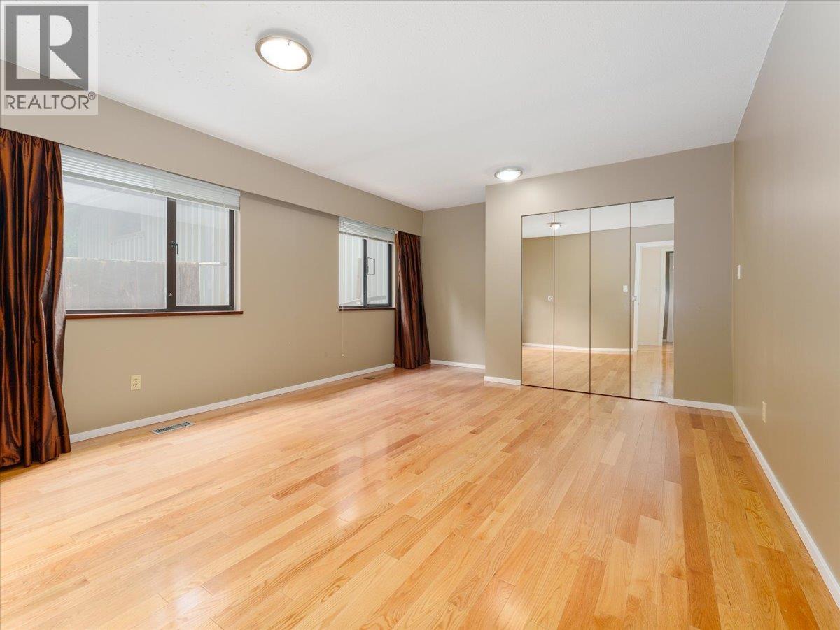 Photo 18 of 277 E Braemar Road, North Vancouver BC