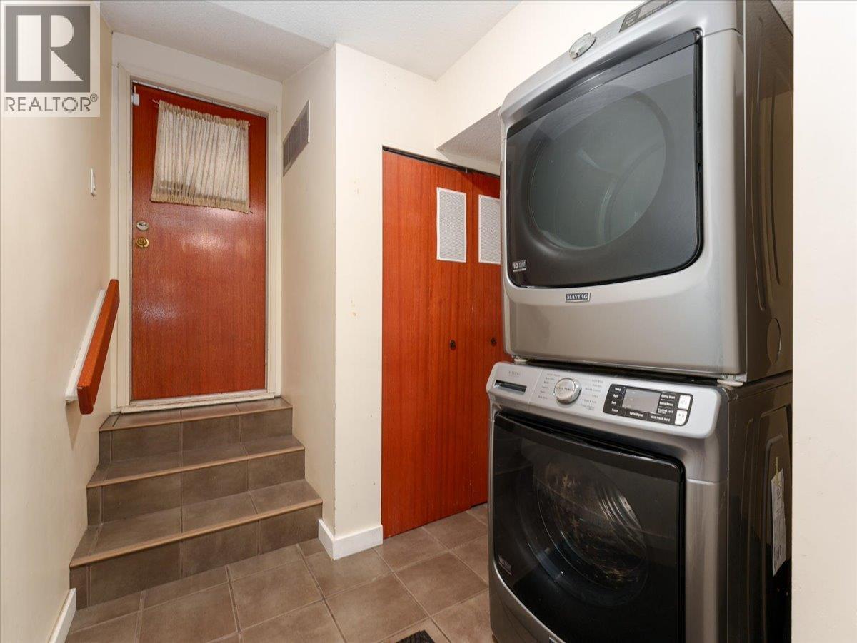 Photo 24 of 277 E Braemar Road, North Vancouver BC