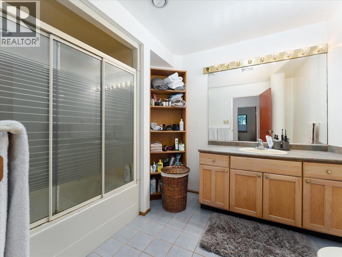 Photo 30 of 277 E Braemar Road, North Vancouver BC