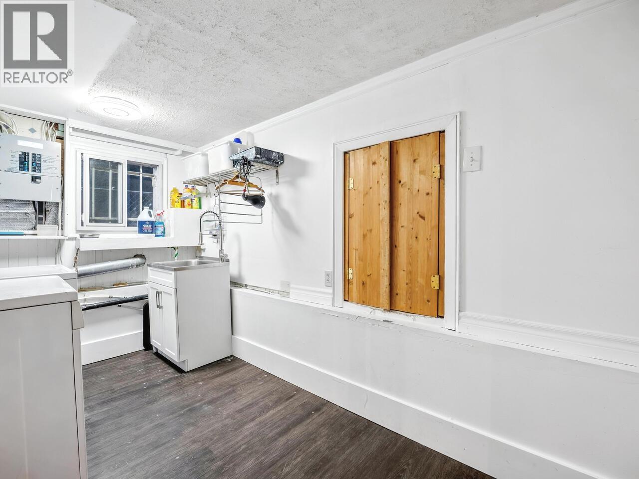 Photo 20 of 2147 E 1st Avenue, Vancouver BC