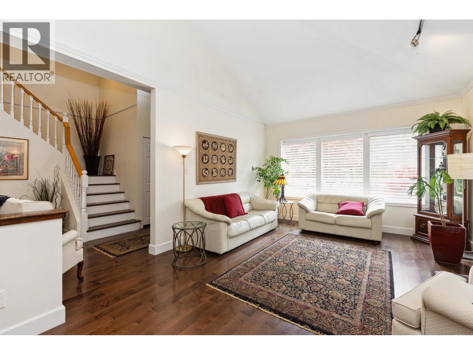 Photo 3 of 4728 Underwood Avenue, North Vancouver BC