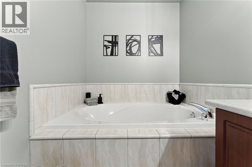 Photo 15 of 655 Park Road N Unit 2, Brantford ON