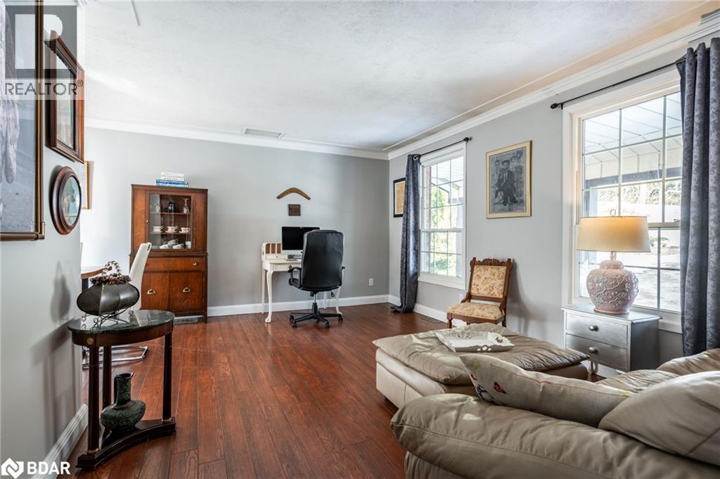 Photo 20 of 1893 Centre Road, Hamilton ON