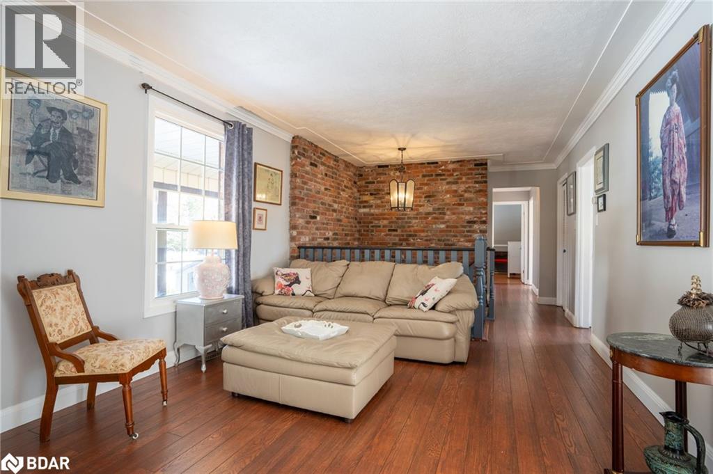 Photo 21 of 1893 Centre Road, Hamilton ON