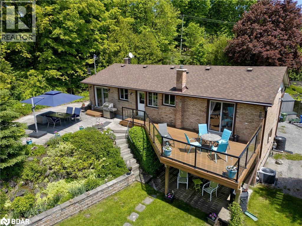 Photo 3 of 1893 Centre Road, Hamilton ON