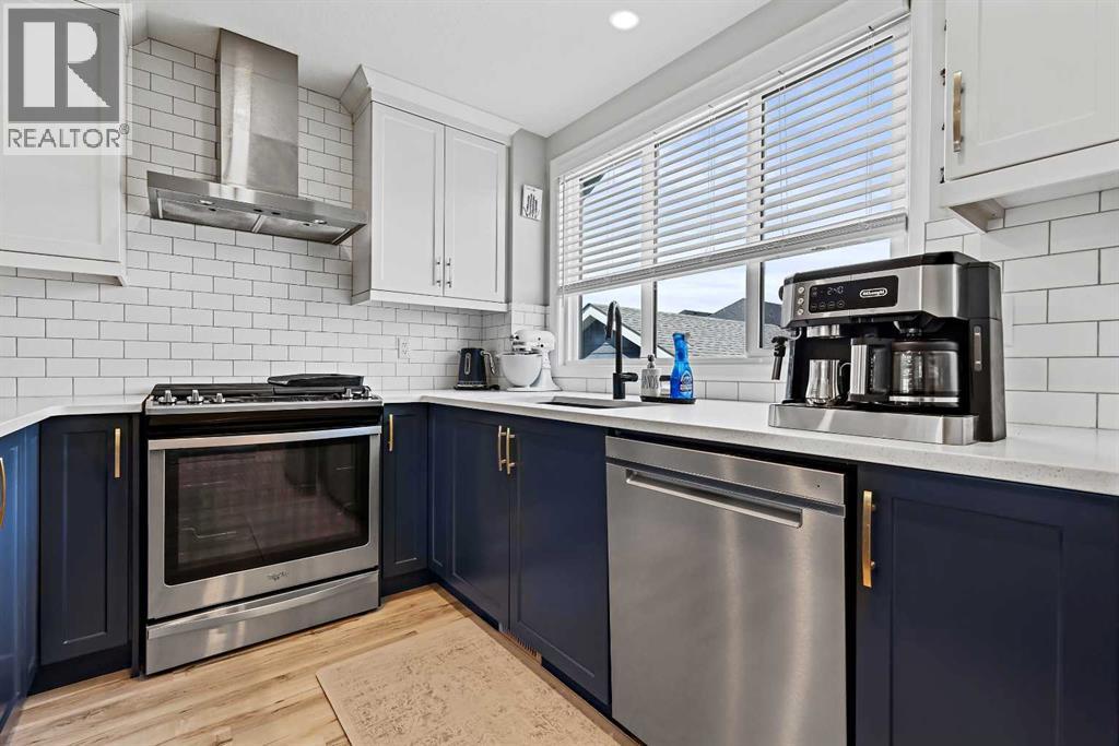 Photo 16 of 554 Masters Road Se, Calgary AB