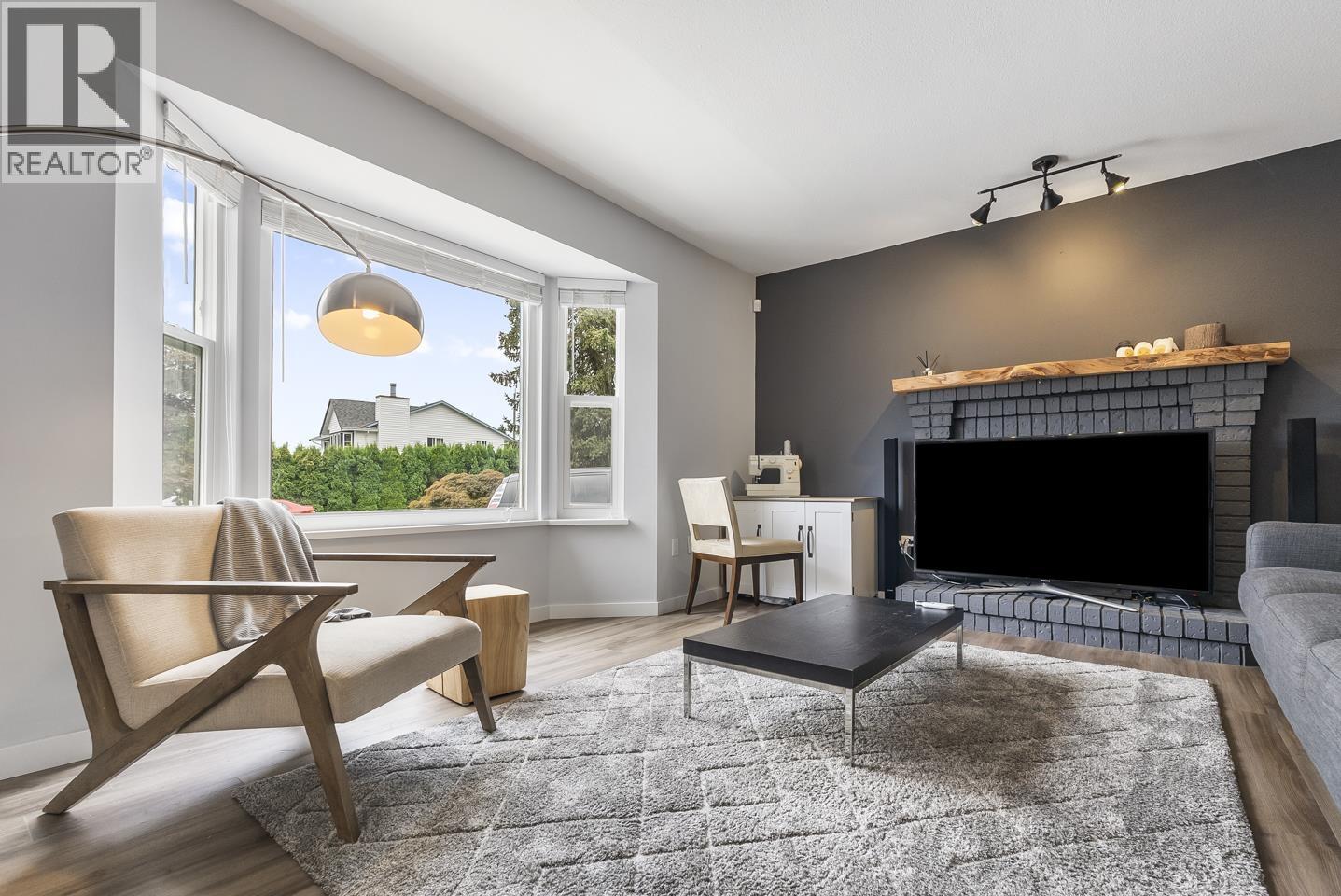 Photo 2 of 23780 119 B Avenue, Maple Ridge BC