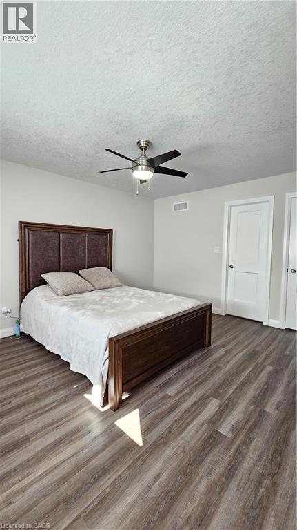 Photo 17 of 60 Clarke Street N Unit Main, Woodstock ON