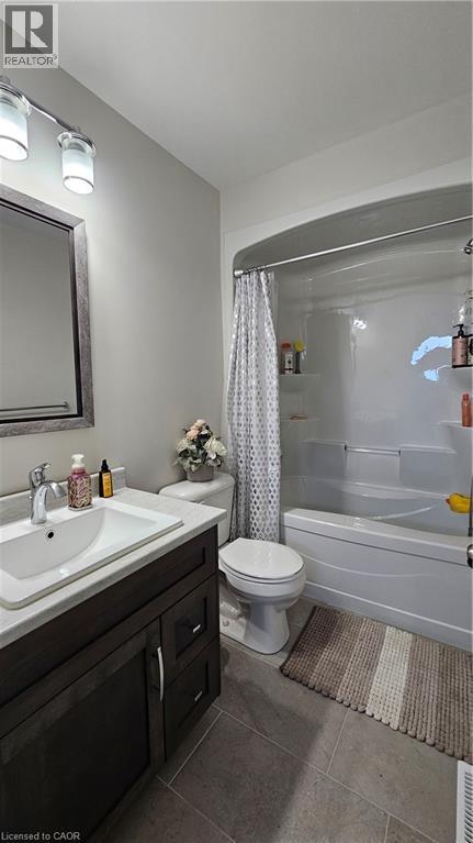 Photo 25 of 60 Clarke Street N Unit Main, Woodstock ON
