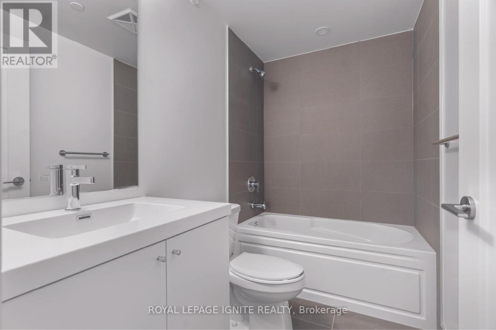 Photo 17 of 2701 2545 Simcoe Street N, Oshawa ON