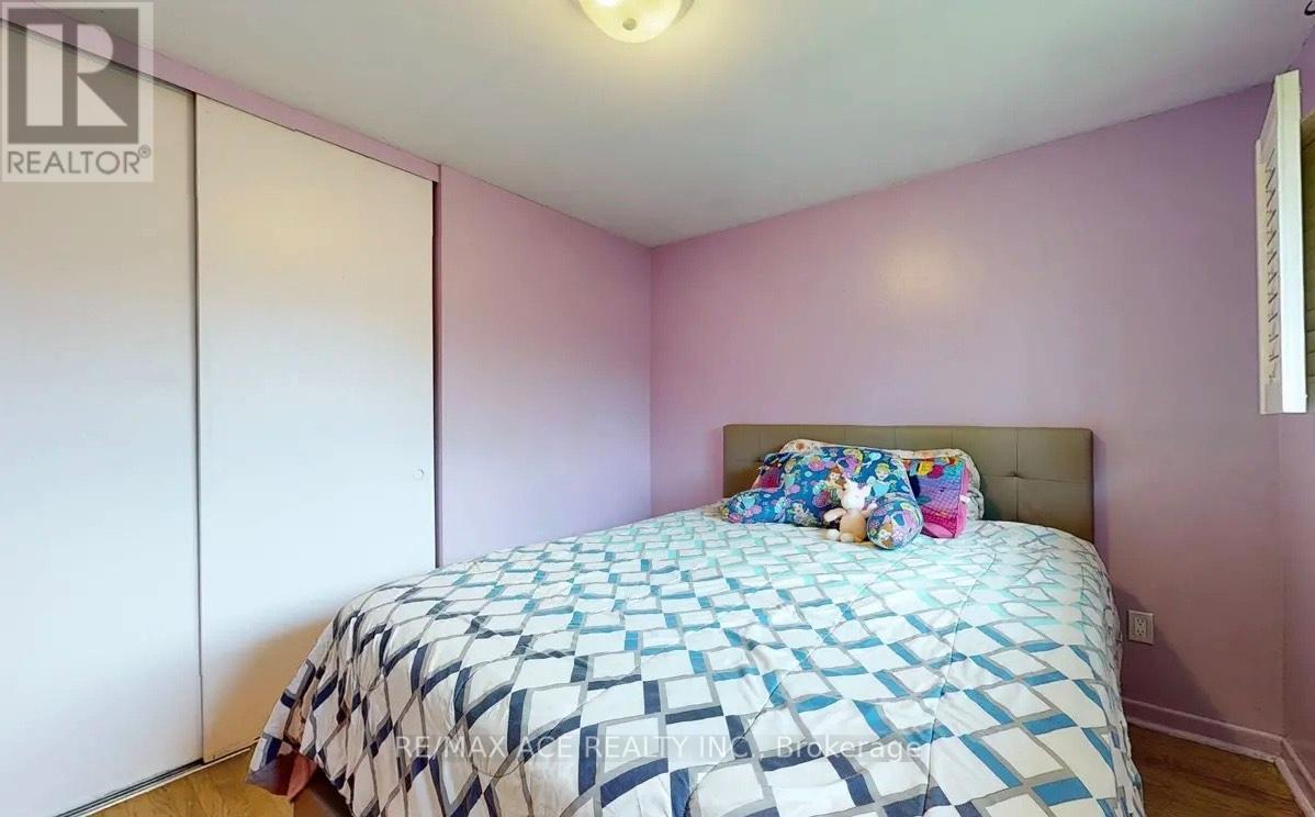 Photo 11 of 603 Braemor Court, Oshawa ON
