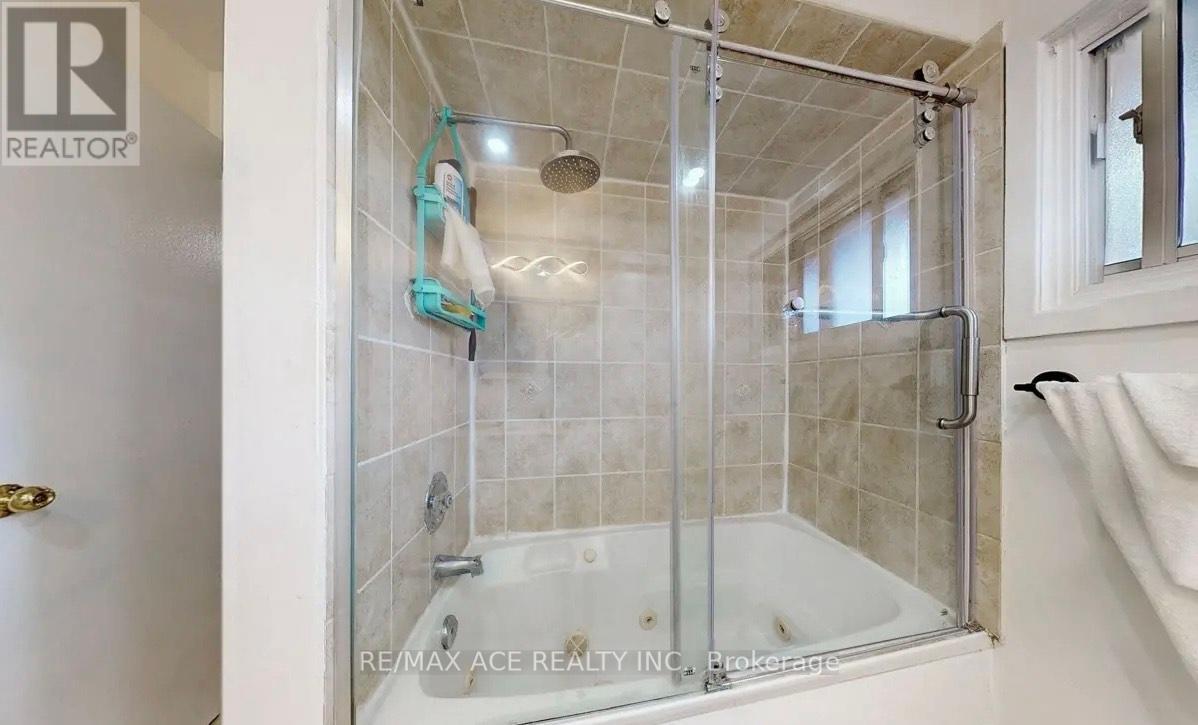 Photo 14 of 603 Braemor Court, Oshawa ON