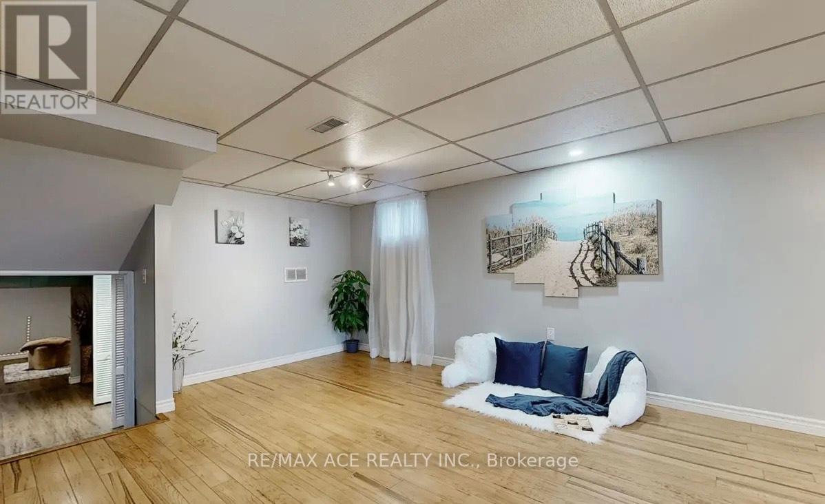 Photo 16 of 603 Braemor Court, Oshawa ON
