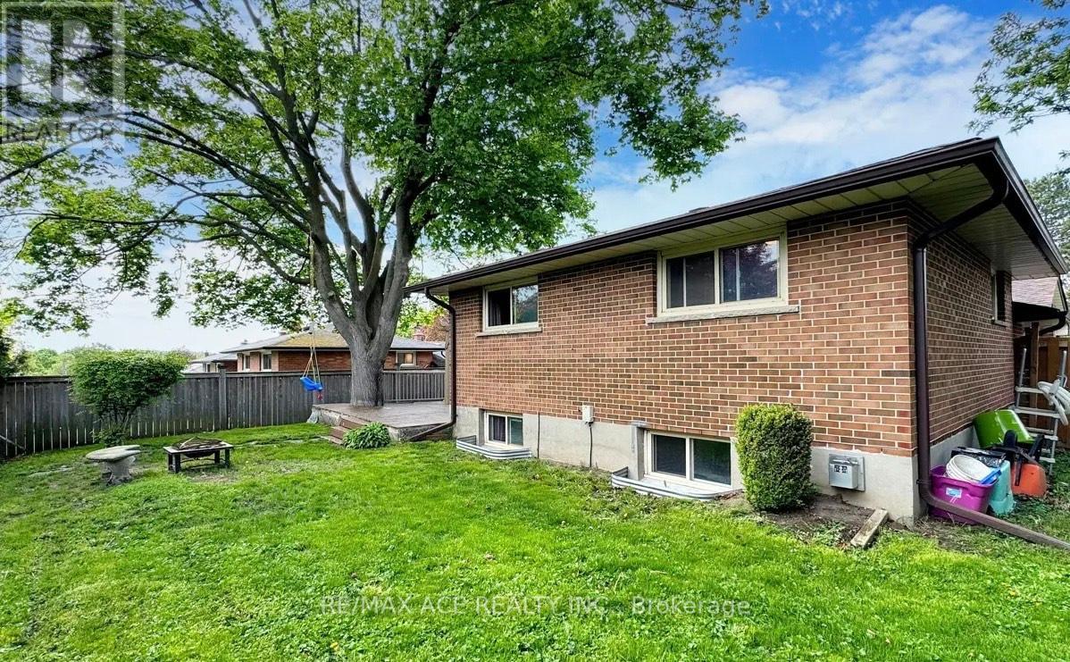 Photo 24 of 603 Braemor Court, Oshawa ON