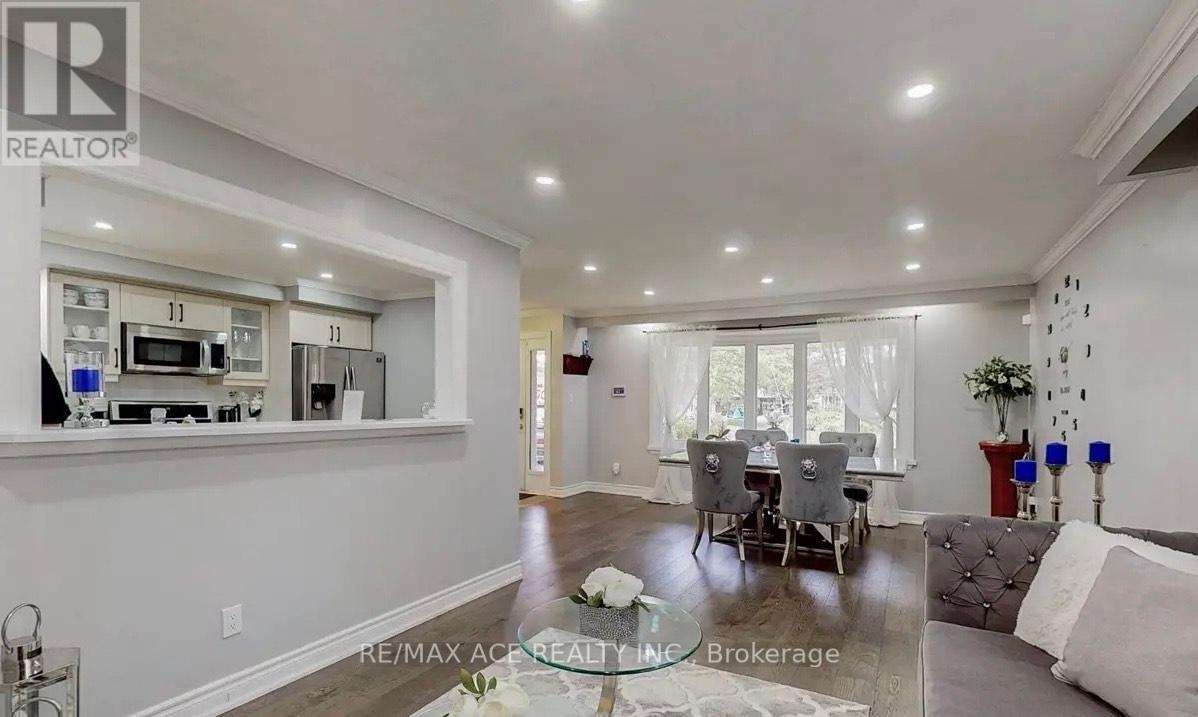 Photo 3 of 603 Braemor Court, Oshawa ON