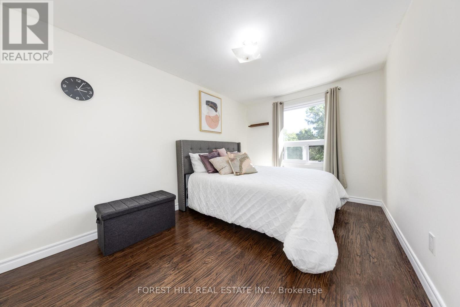Photo 15 of 12 1 Davisbrook Boulevard, Toronto ON