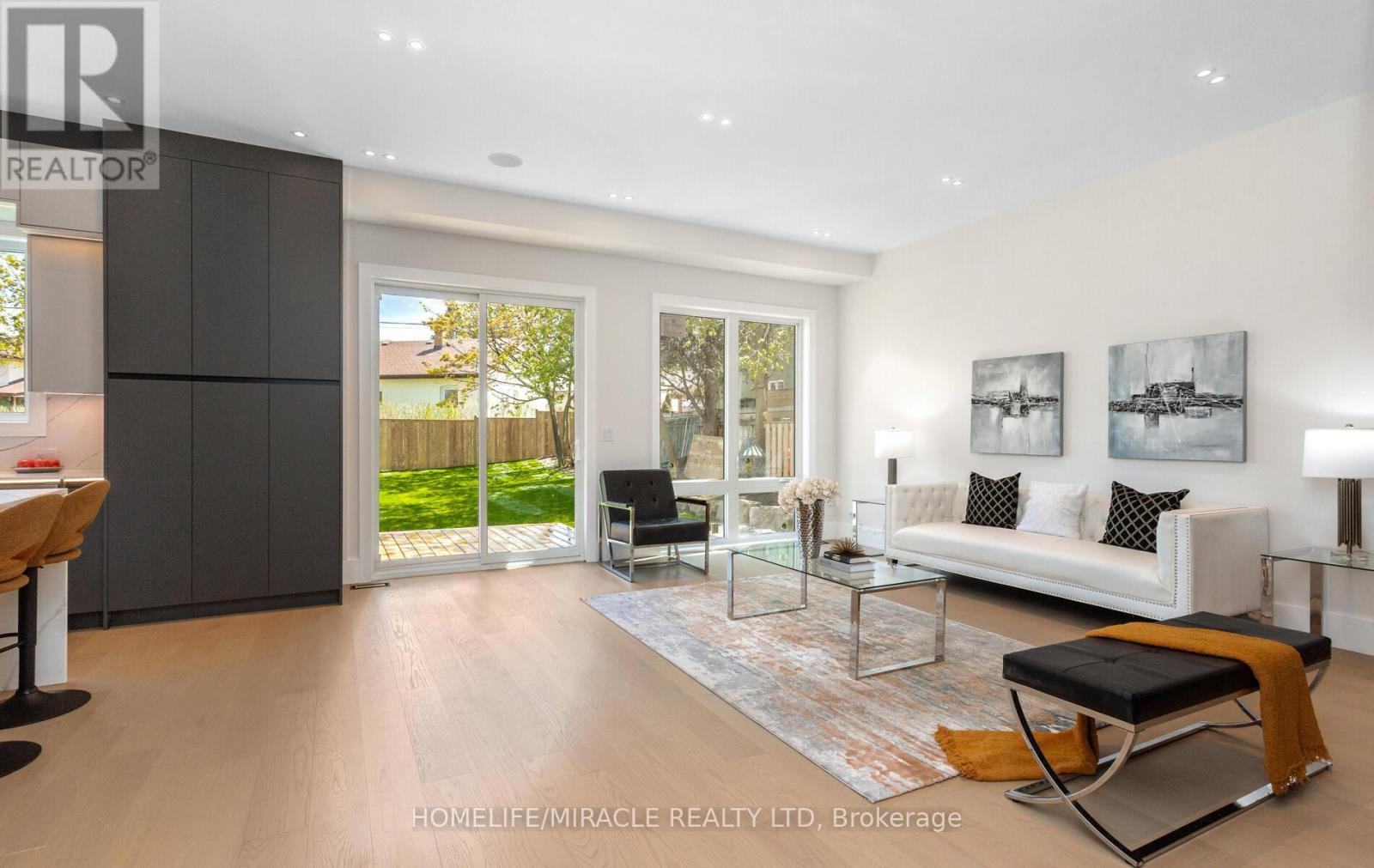 Photo 10 of 55 Adanac Drive, Toronto ON