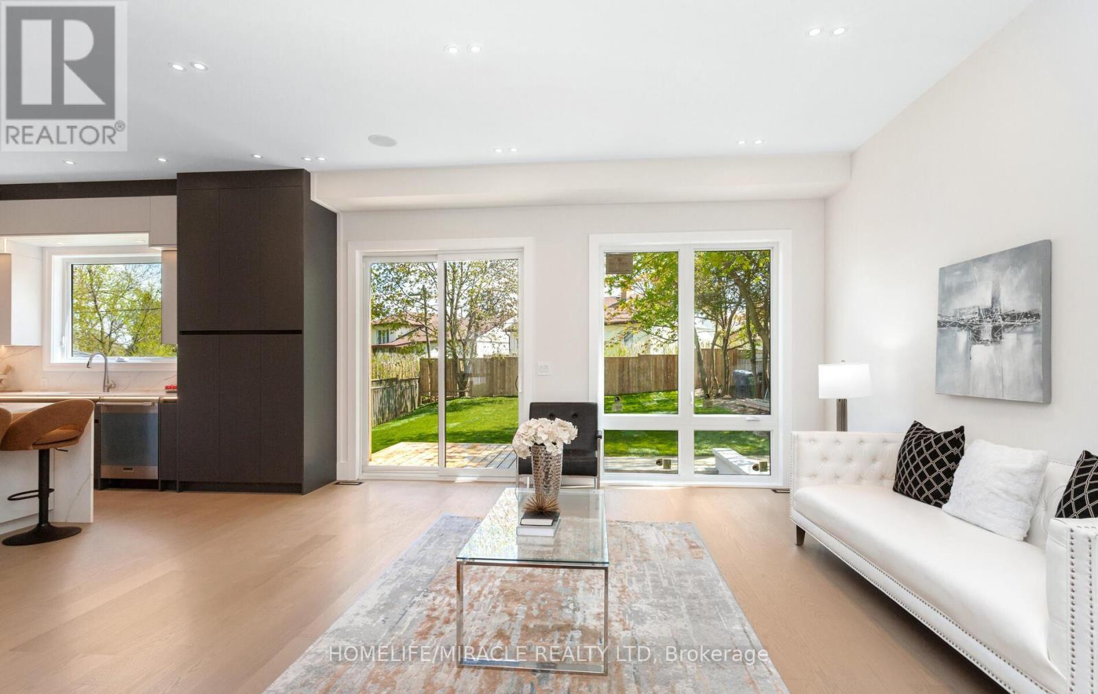 Photo 13 of 55 Adanac Drive, Toronto ON