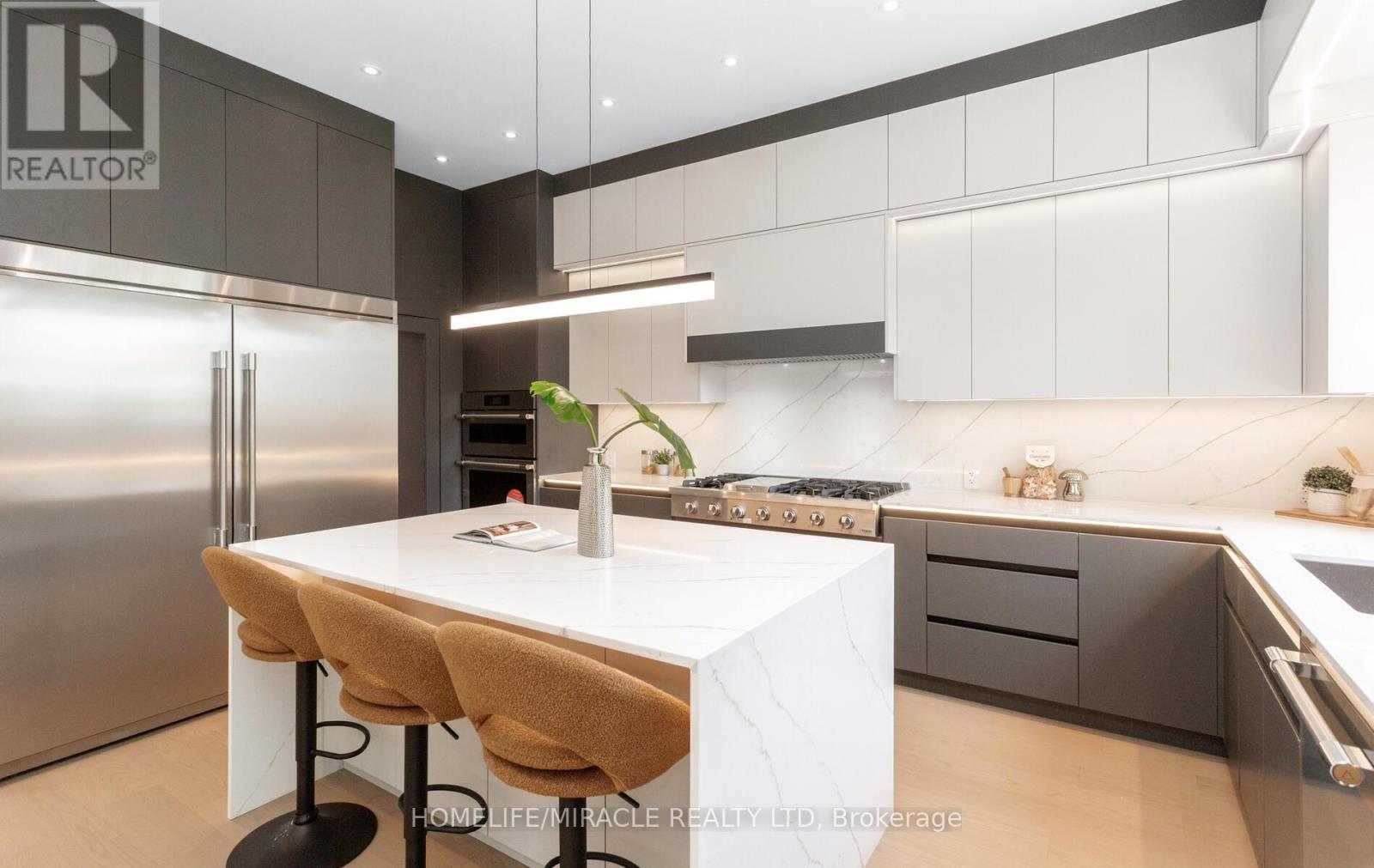 Photo 16 of 55 Adanac Drive, Toronto ON