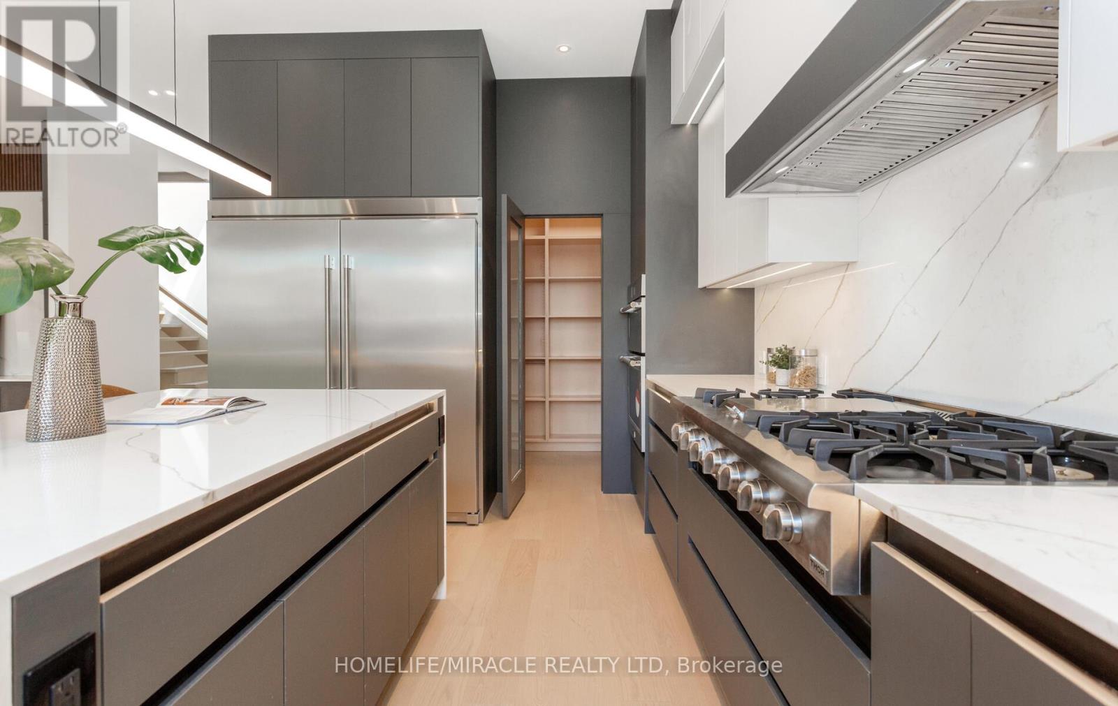 Photo 19 of 55 Adanac Drive, Toronto ON
