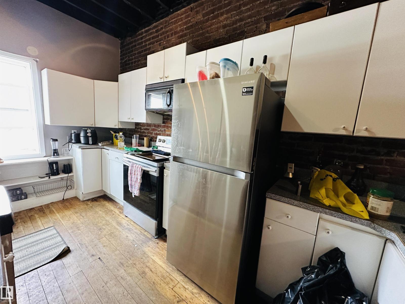 Photo 10 of 4910 50 St, Wetaskiwin AB