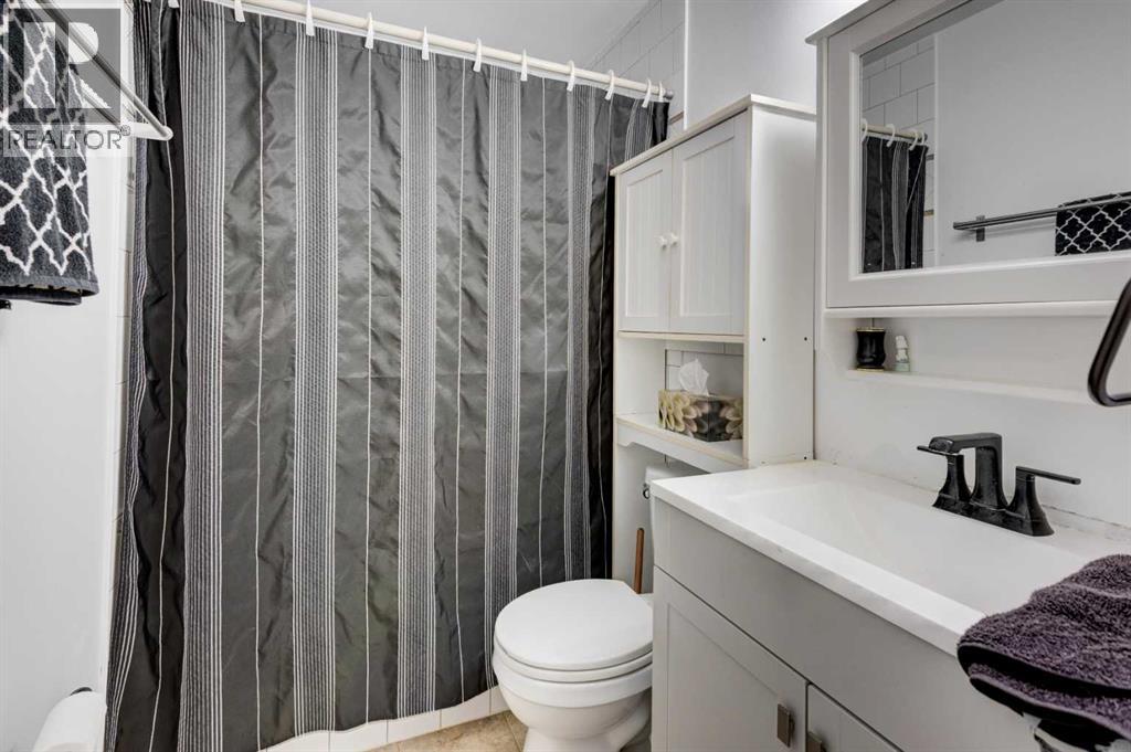 Photo 20 of 110 2300 Oakmoor Drive Sw, Calgary AB