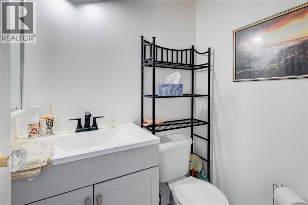 Photo 16 of 110 2300 Oakmoor Drive Sw, Calgary AB