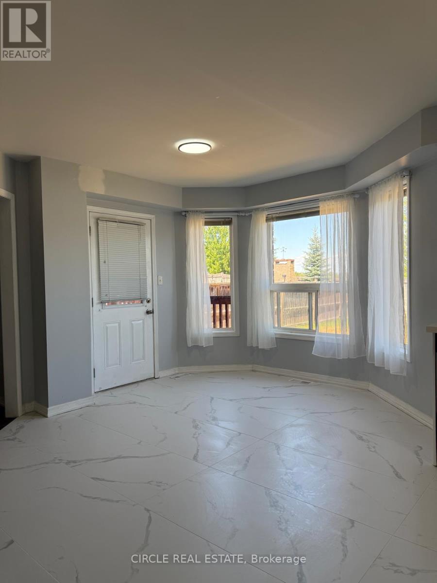 Photo 10 of 1531 Rankin Way, Innisfil ON