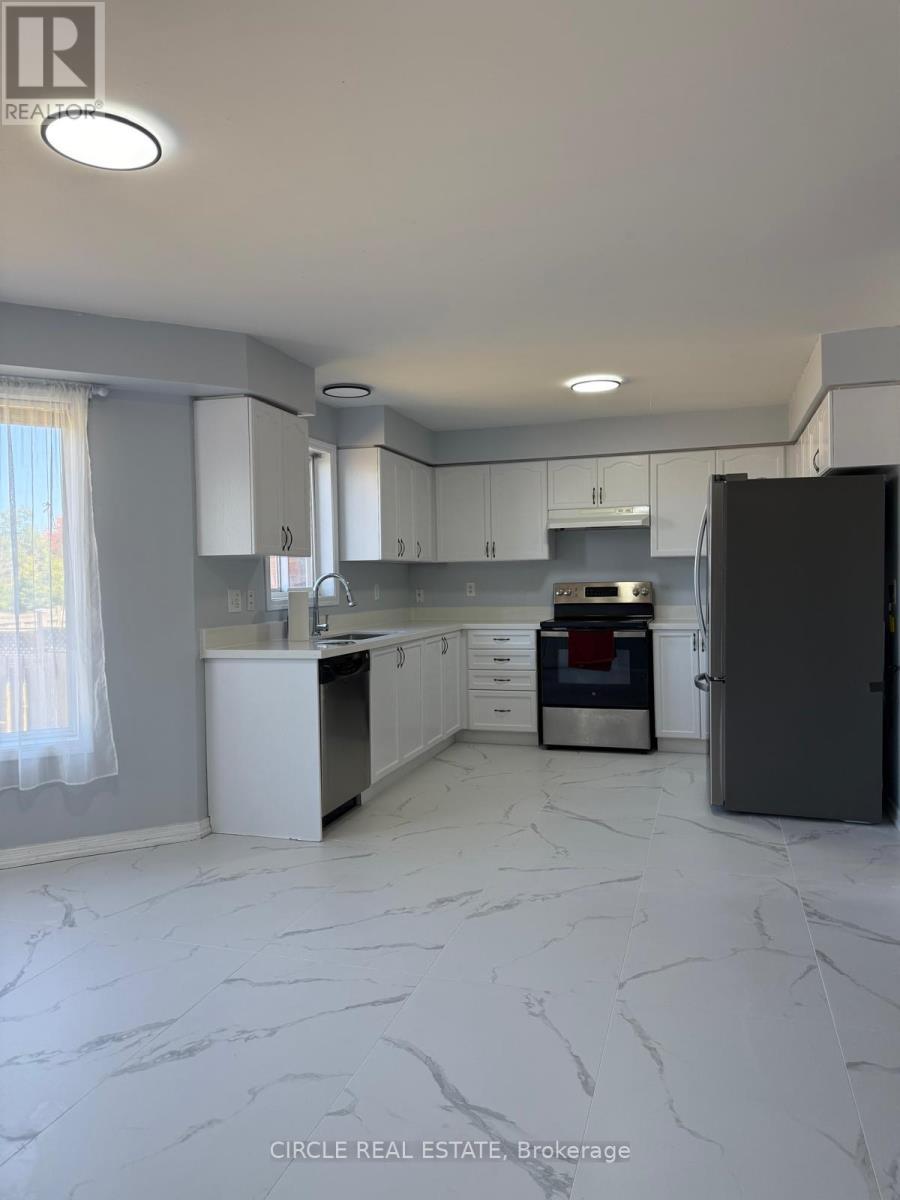 Photo 3 of 1531 Rankin Way, Innisfil ON