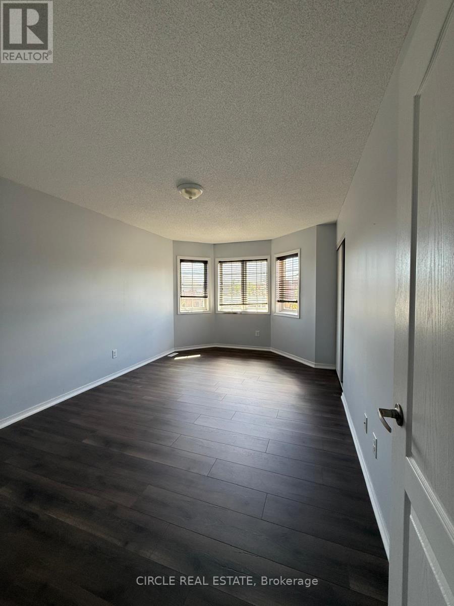 Photo 4 of 1531 Rankin Way, Innisfil ON