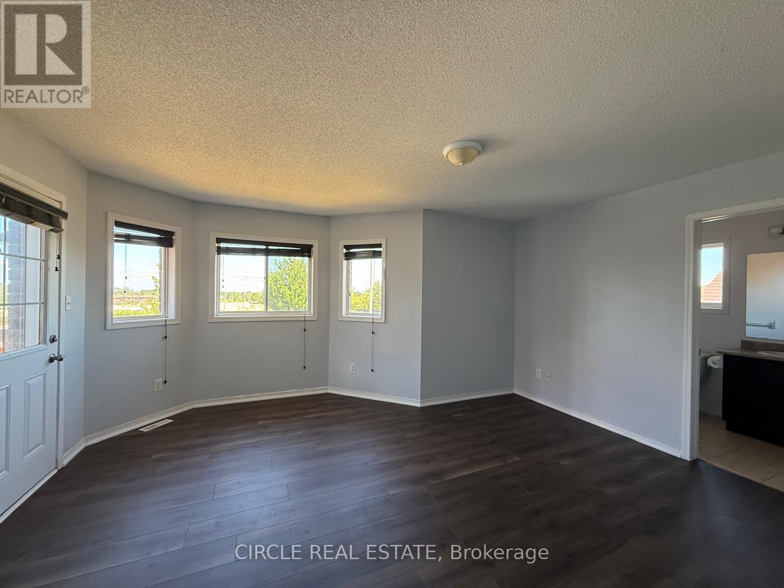 Photo 5 of 1531 Rankin Way, Innisfil ON