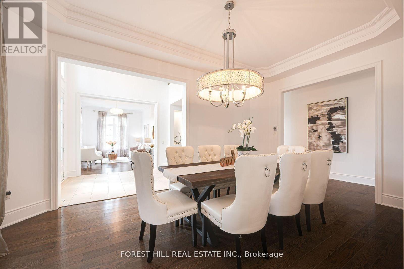 Photo 11 of 101 Glenheron Crescent, Vaughan ON