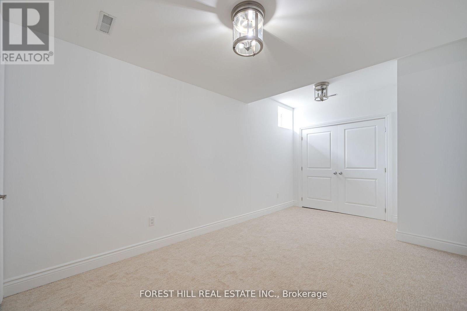 Photo 43 of 101 Glenheron Crescent, Vaughan ON