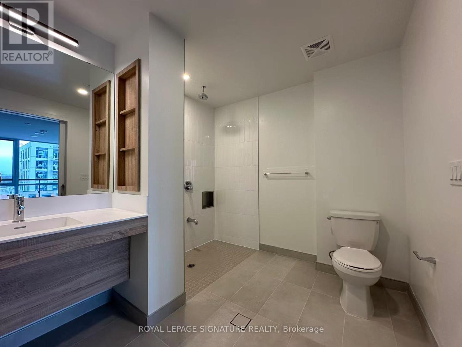 Photo 7 of 1026 7950 Bathurst Street, Vaughan ON