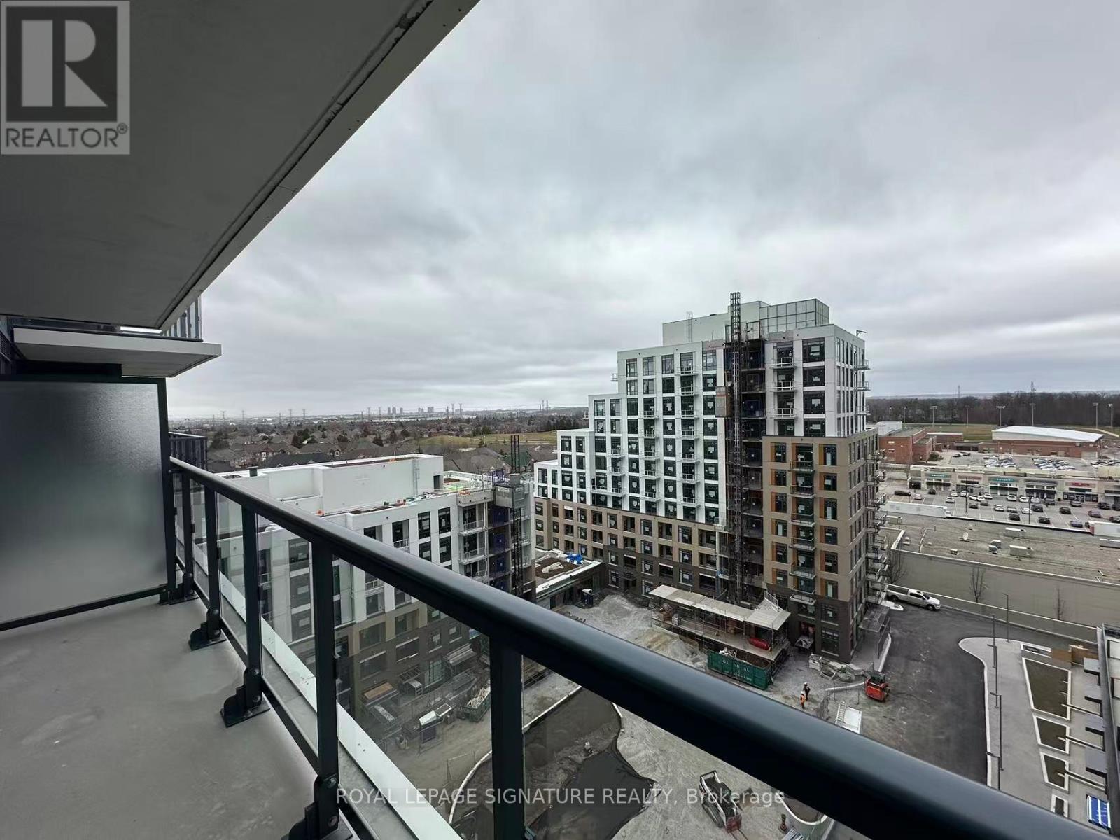 Photo 8 of 1026 7950 Bathurst Street, Vaughan ON