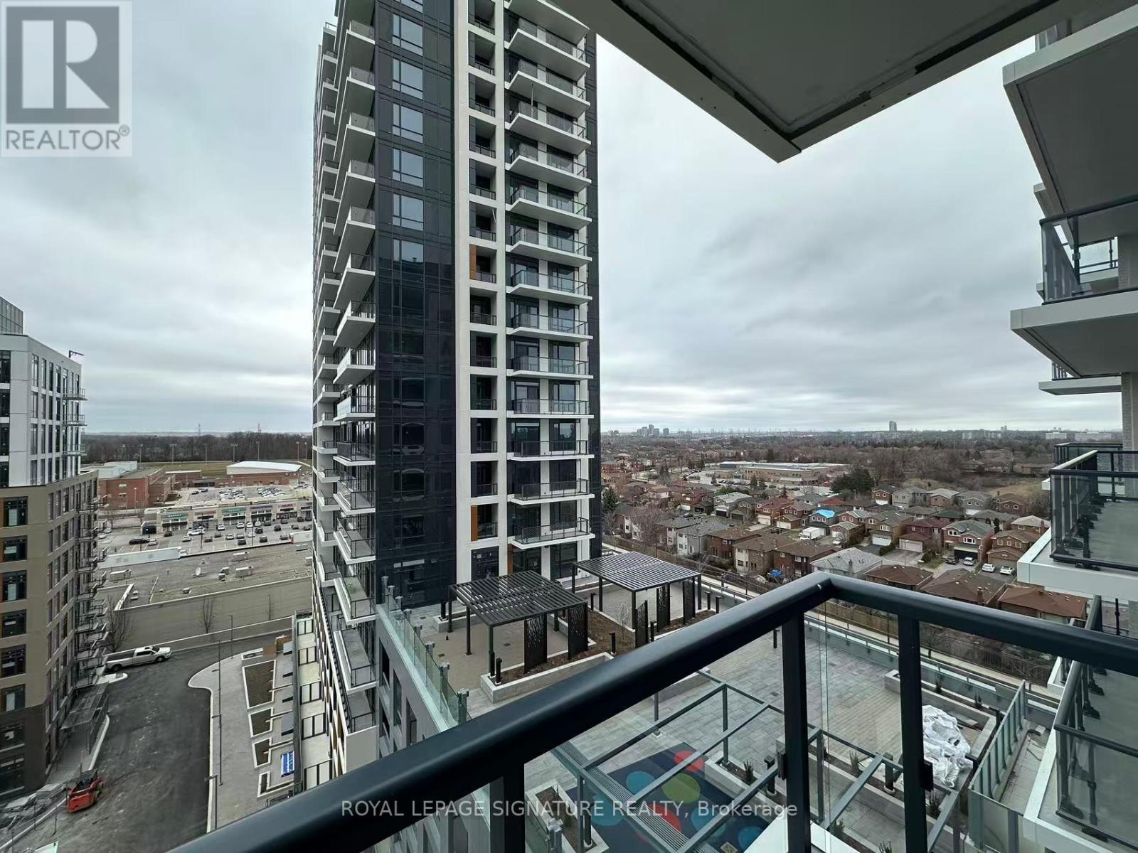 Photo 9 of 1026 7950 Bathurst Street, Vaughan ON