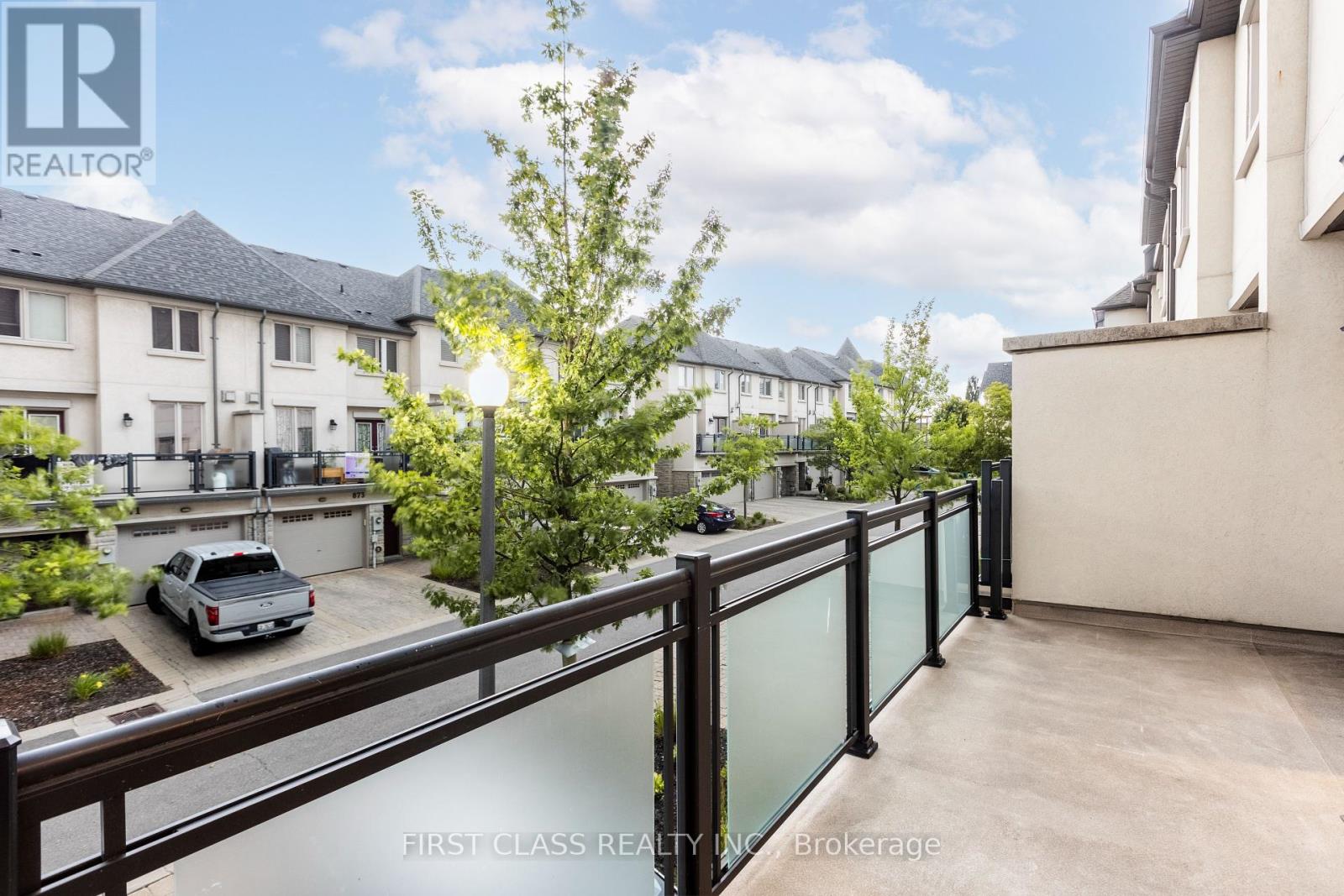 Photo 17 of 15 80 North Park Road, Vaughan ON