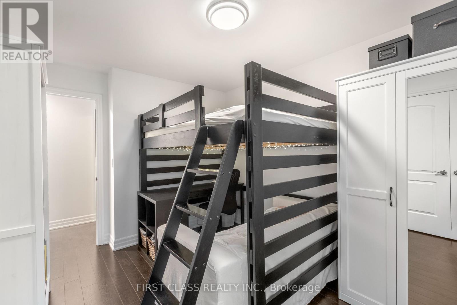 Photo 26 of 15 80 North Park Road, Vaughan ON