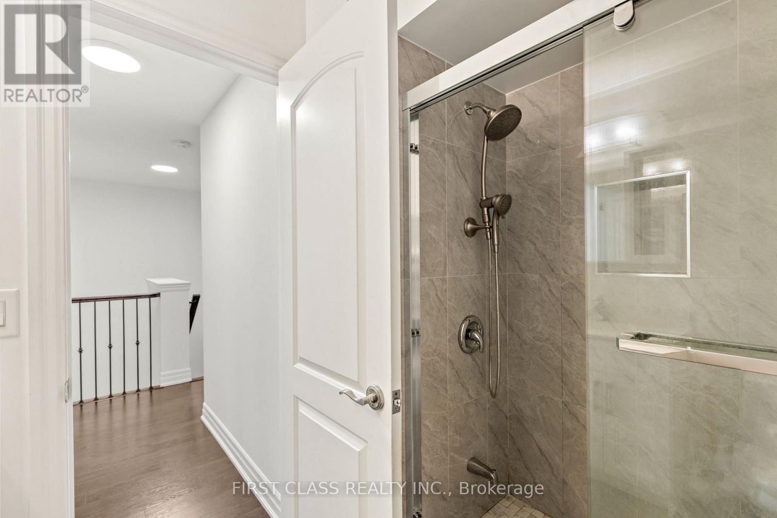Photo 28 of 15 80 North Park Road, Vaughan ON