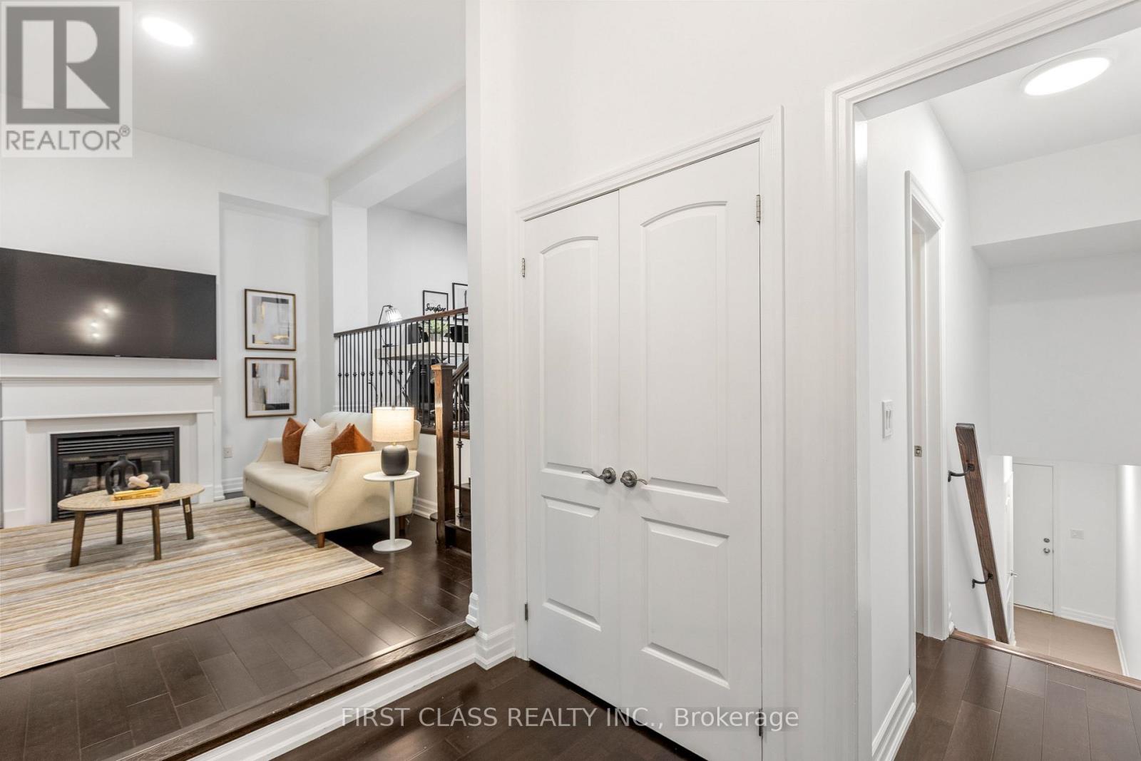 Photo 29 of 15 80 North Park Road, Vaughan ON