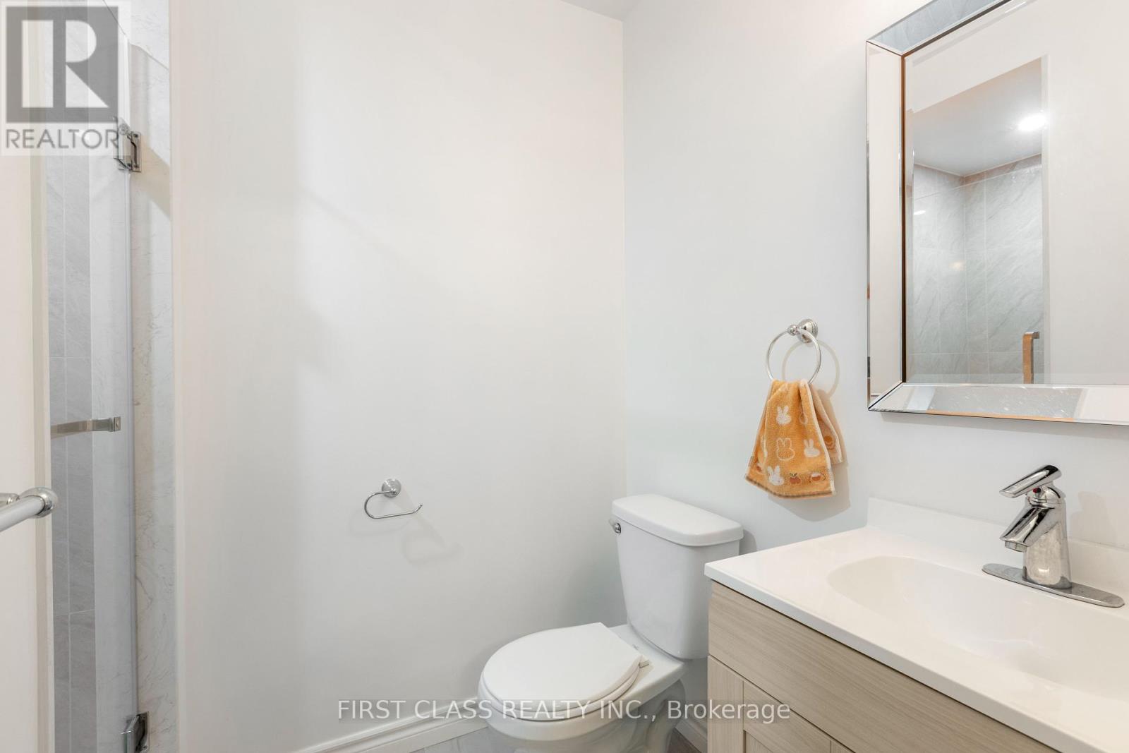 Photo 35 of 15 80 North Park Road, Vaughan ON