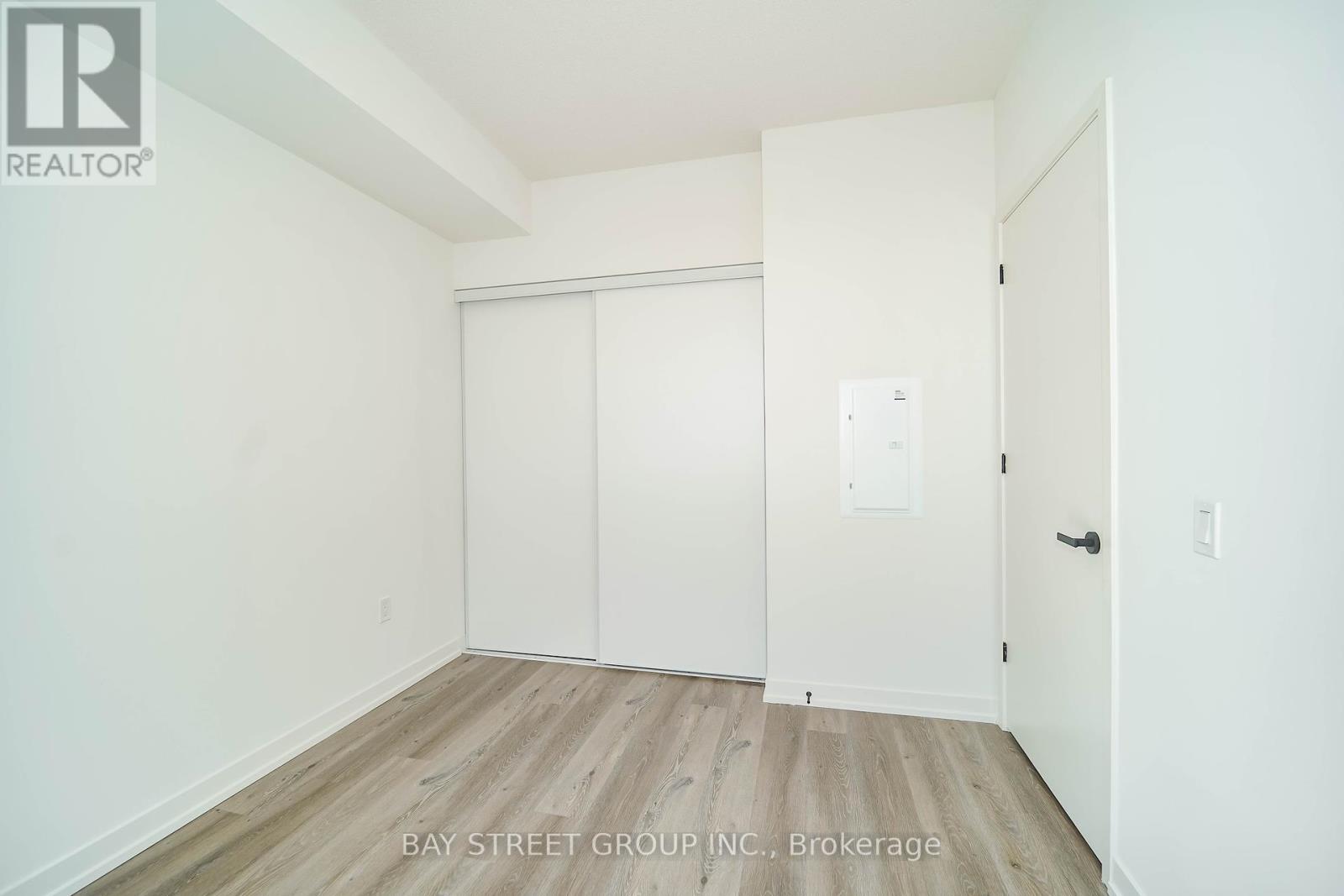 Photo 19 of 4109 28 Interchange Way, Vaughan ON