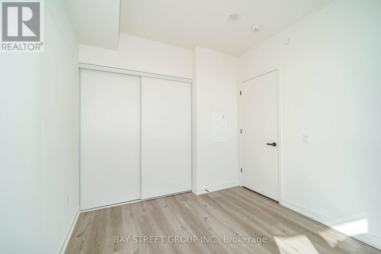 Photo 21 of 4109 28 Interchange Way, Vaughan ON